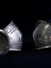 Ellbogenschutz mit Muscheln