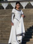 MITTELALTER KLEIDUNG FÜR FRAU