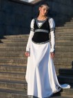 MITTELALTER KLEIDUNG FÜR FRAU