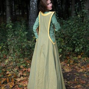 F&#252;hmittelalter Kleid mit Oberteil "K&#246;nigin des Waldes"