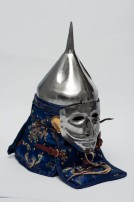 Asiatischer Kampfhelm Mit Maske