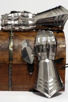 Gotische Panzerhandschuhe