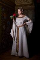 Mittelalter Kleid aus Leinen Anna von Kiew