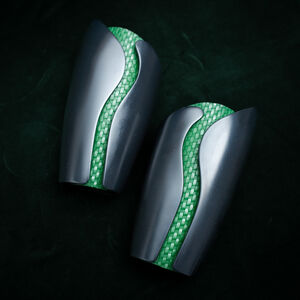 Armschützer aus Kunststoff „Futura“ für den Schwertkampf im HEMA-Stil