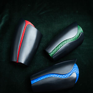 Armschützer aus Kunststoff „Futura“ für den Schwertkampf im HEMA-Stil