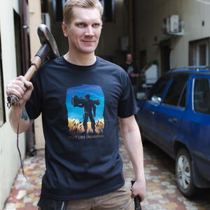 Baumwoll-T-Shirt „Fight like Ukrainian“