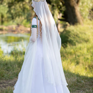 Brautkleid mit Seidenärmeln „Seerosen“