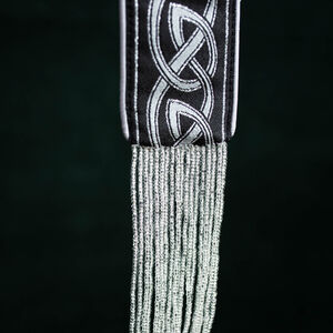 Breiter keltischer Stoffgürtel mit Perlenfransen