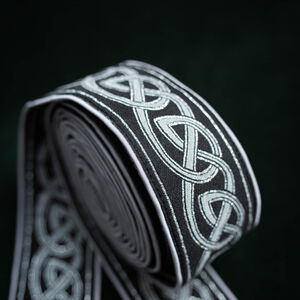 Breiter keltischer Stoffgürtel mit Perlenfransen