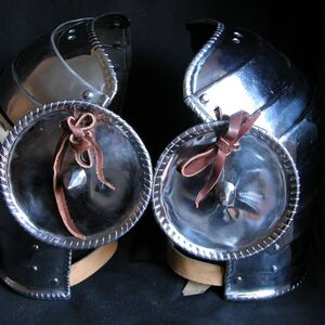 Exklusiver Schulterschutz, Pauldron, Armröhren