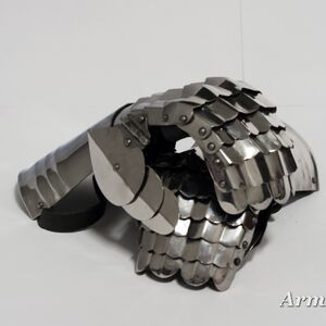 Gotische Panzerhandschuhe