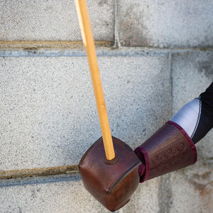 Handschutz aus gehärtetem Leder für HEMA-Stabzäune mit Griffkorb