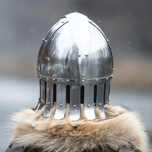Helm für schwere Kämpfe „Olegg der Söldner”