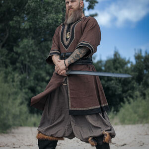 Kurzärmelige Wikinger-Leinentunika mit Borte, Handnähten und Akzenten „Ingvar der Seemann“