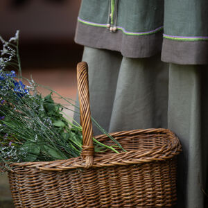 Kurzes Überkleid aus Leinen mit Stickereien und Akzenten „Ilse die Helle“