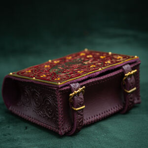 Ledertasche mit emaillierter Messing-Kunstplatte „Bär“