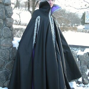 MEDIEVAL REVERSABLE CLOAK