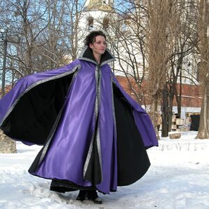 MEDIEVAL REVERSABLE CLOAK