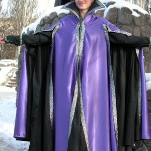 MEDIEVAL REVERSABLE CLOAK