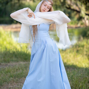 Mittelalter Kostüm für Hochzeit „Seerosen“: Kleid mit Stoffgürtel und Seidenschleier