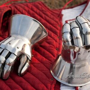 Mittelalter Panzerhandschuhe Sanduhren