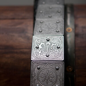 Mittelalter Ritter Gürtel aus Leder mit geätztem Muster