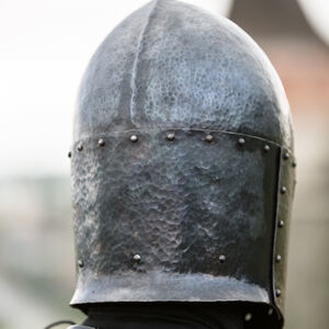 Mittelalter Zuckerhut-Helm „Eigenwilliger Ritter“