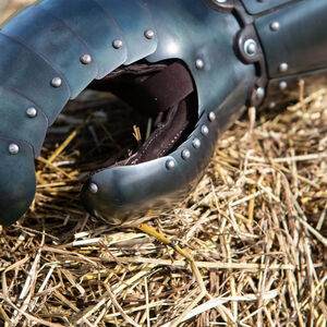 Panzerhandschuhe für Nachstellung aus Federstahl