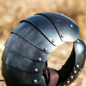 Panzerhandschuhe für Nachstellung aus Federstahl