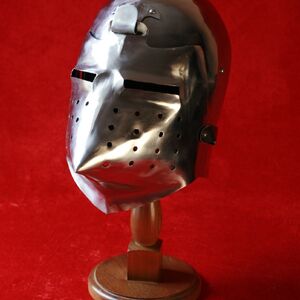 Ritterhelm Hundsgugel "Pigface" 
