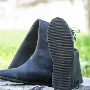 Sale: Kniehohe Damenstiefel mit Rückenschnürung „Dunkler Stern“ | Mattblaues Leder