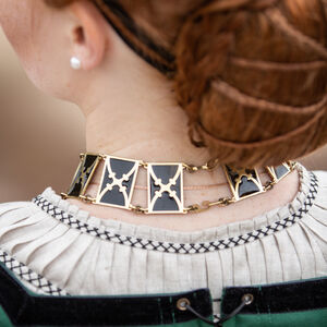 Sale Kropfband aus emaillierten Messing mit Anhänger „Deutsche Rose”