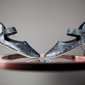 Sale: Mittelalter-Damenschuhe aus Leder | Blau auf Schwarz | EU-Größe 36