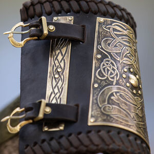 Sale: Wikinger Armschienen mit Akzenten aus geätztem Messing | Schwarzes Leder | Größe M