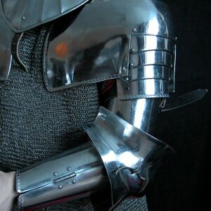 Set: Schulterschutz Mit Breiten Schulter Mit Armzeug