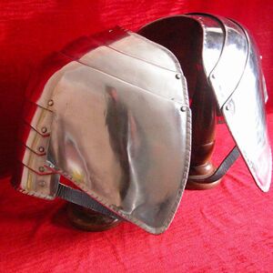 Set: Schulterschutz Mit Breiten Schulter Mit Armzeug