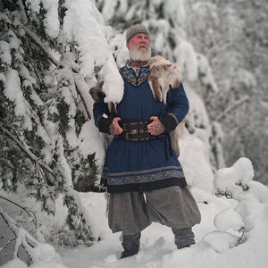 Wikinger Leinentunika „Ingvar der Seemann“ mit Stickerei