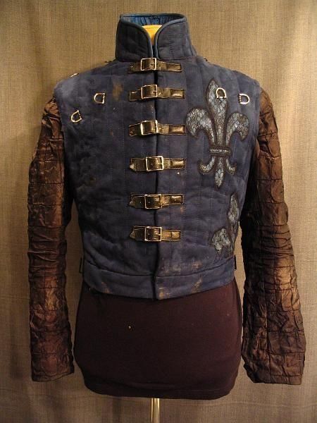 Колет веки. Средневековая куртка дублет. Дублет 16 века. Стеганка дублет. Гамбезон средневековый доспех.