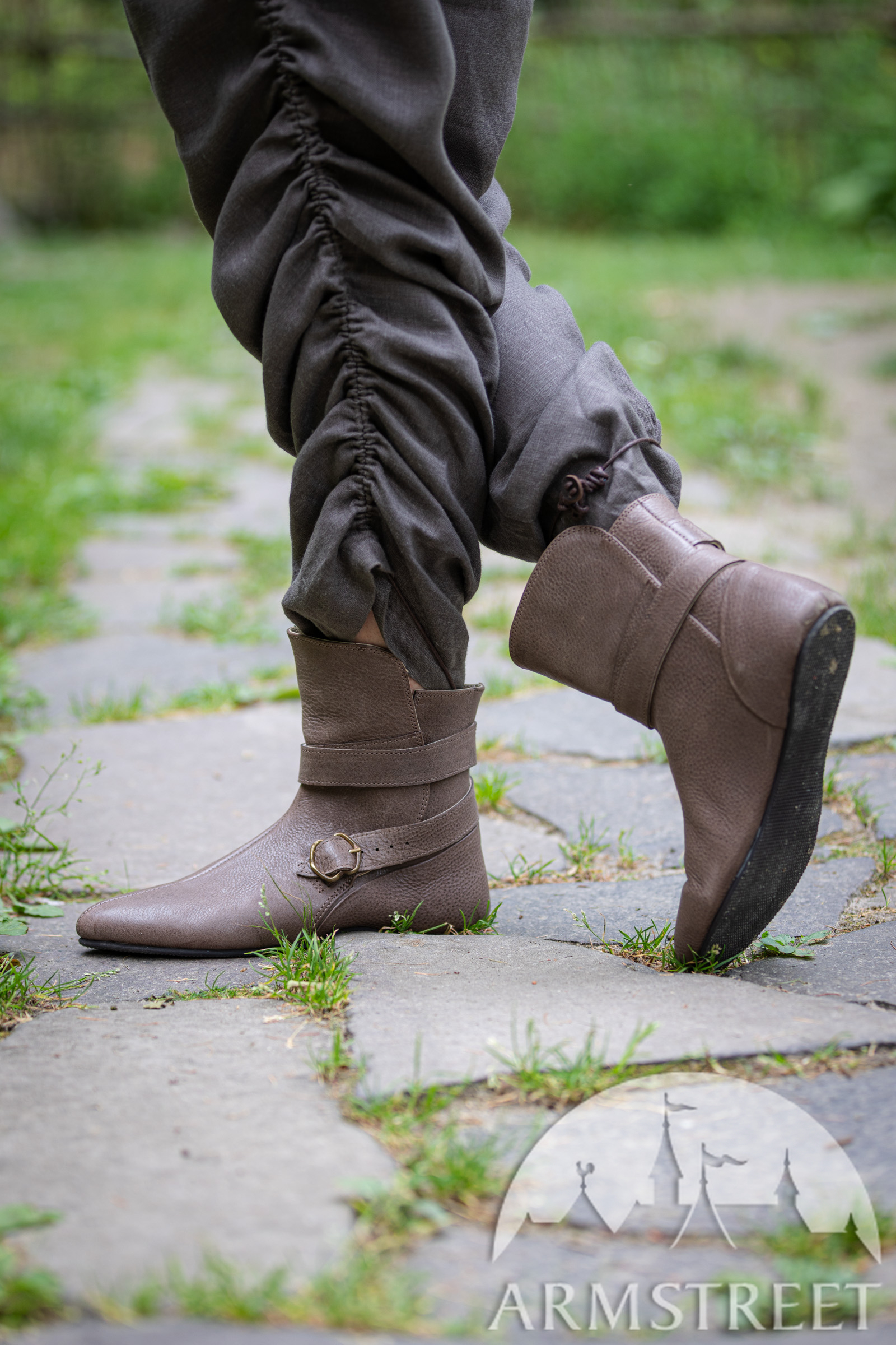 Medieval leather ankle demi-boots &ldquo;Huntress&rdquo; turnshoes