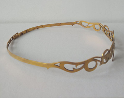 Sale: Mittelalter Messingkrone „Dreiblatt“
