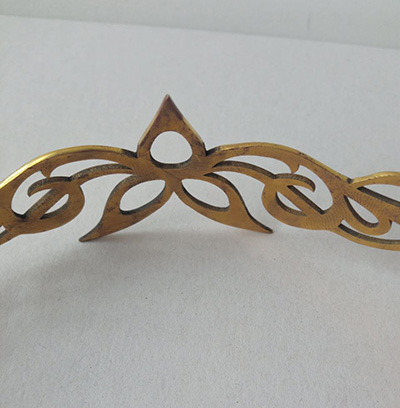 Sale: Mittelalter Messingkrone „Dreiblatt“